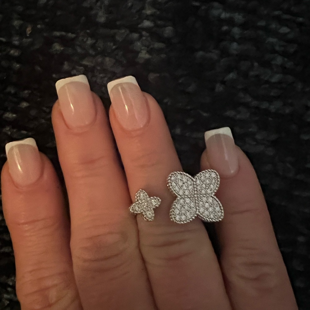 Adjustable ring